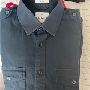 Medium black Fitted military style express shirt
